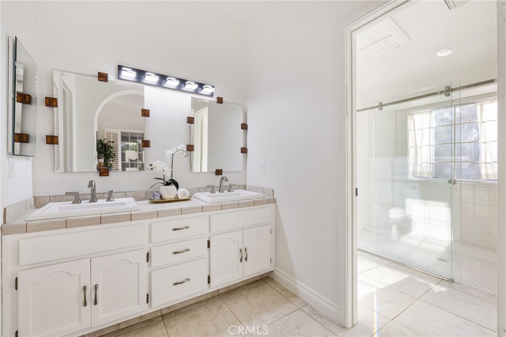 Mission Lakes (34101) - Residential