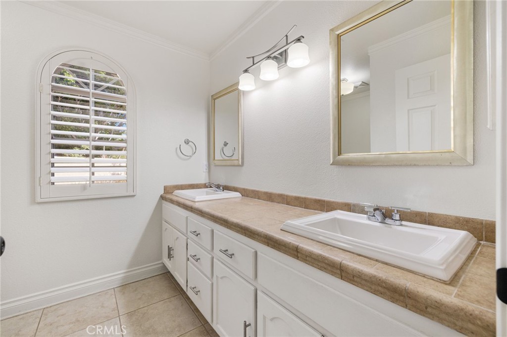 Mission Lakes (34101) - Residential