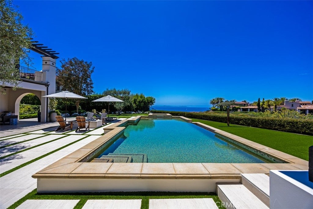 1 Ocean Bluff, Newport Coast CA 92657 - Photo 30