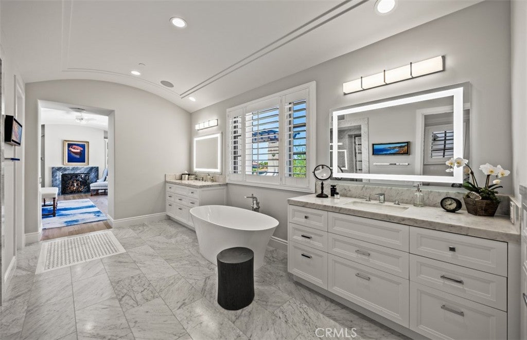 1 Ocean Bluff, Newport Coast CA 92657 - Photo 45