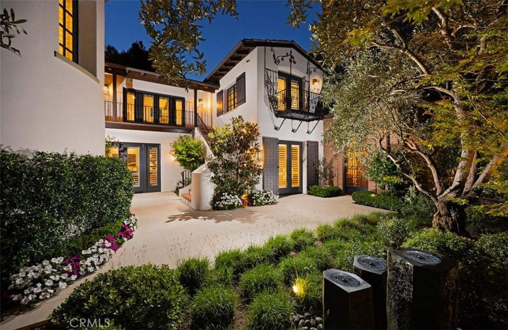 1 Ocean Bluff, Newport Coast CA 92657 - Photo 35