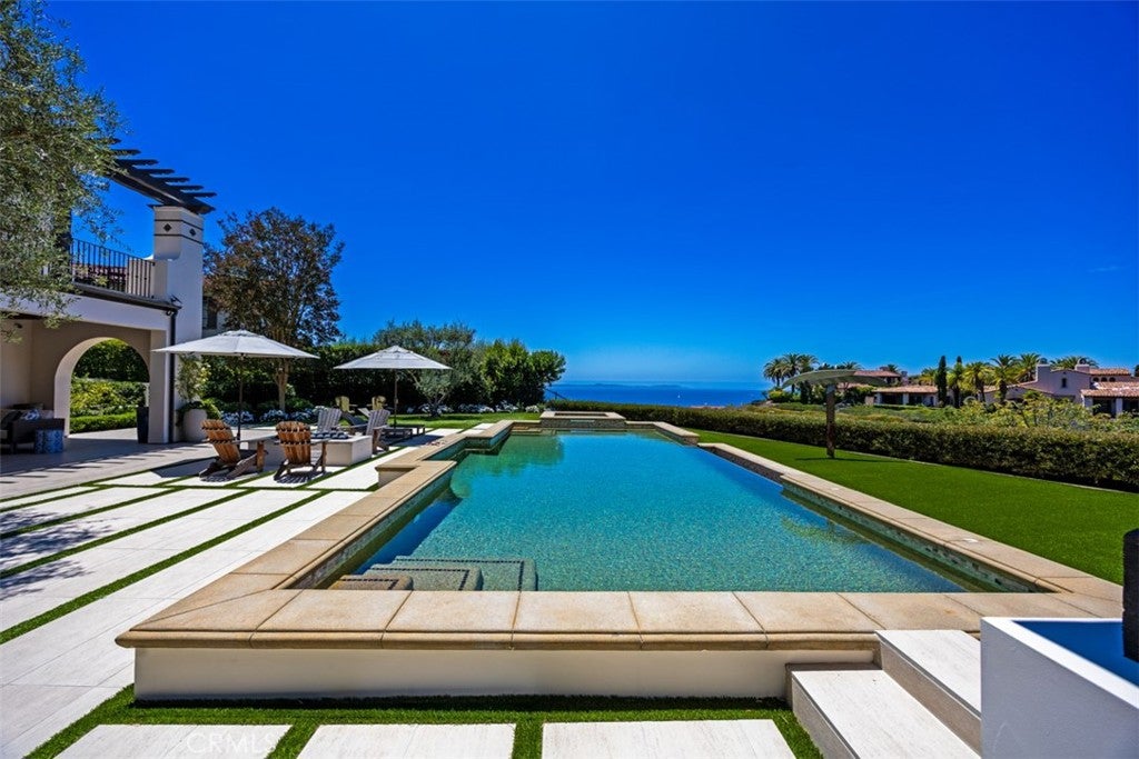 1 Ocean Bluff, Newport Coast CA 92657 - Photo 30