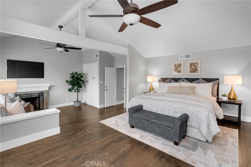 3652 San Joaquin Avenue