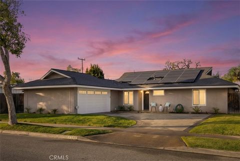 Photo of 832 Presidio Dr, Costa Mesa, CA 92626 (MLS # PW26021936)