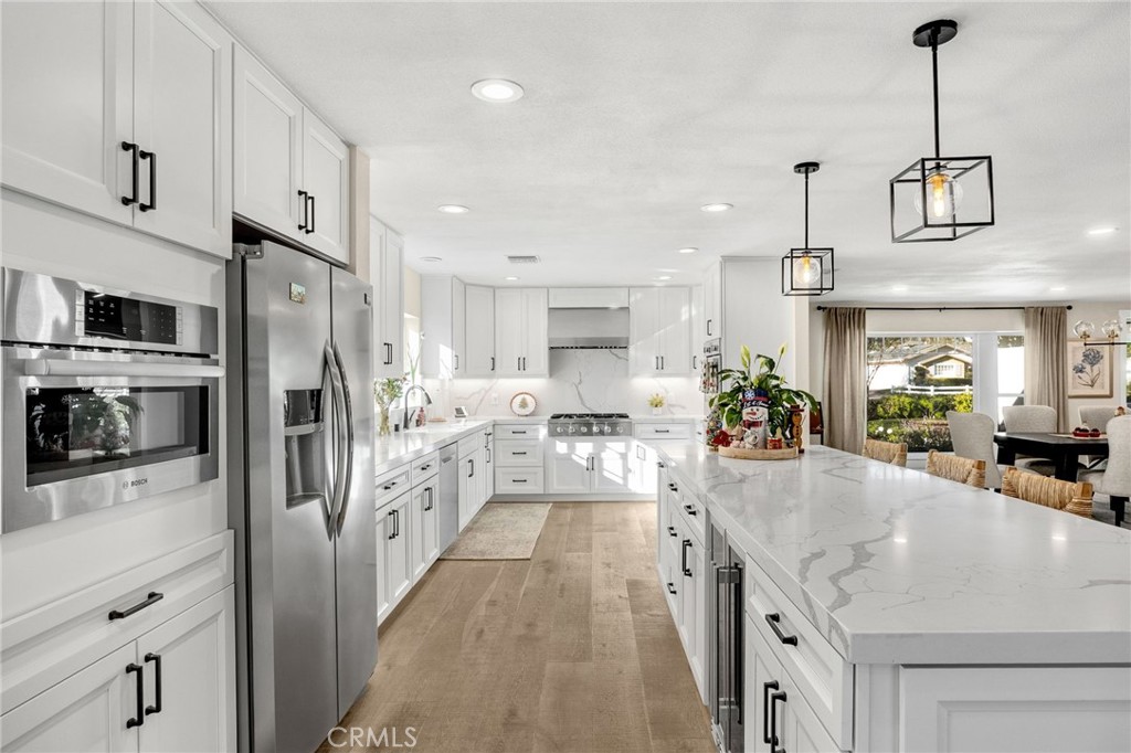 1062 W Valencia Mesa Drive