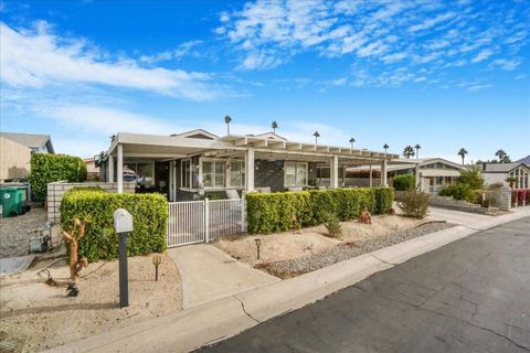 Photo of 39752 Reche Lane, Palm Desert, CA 92260 (MLS # 219145937DA)