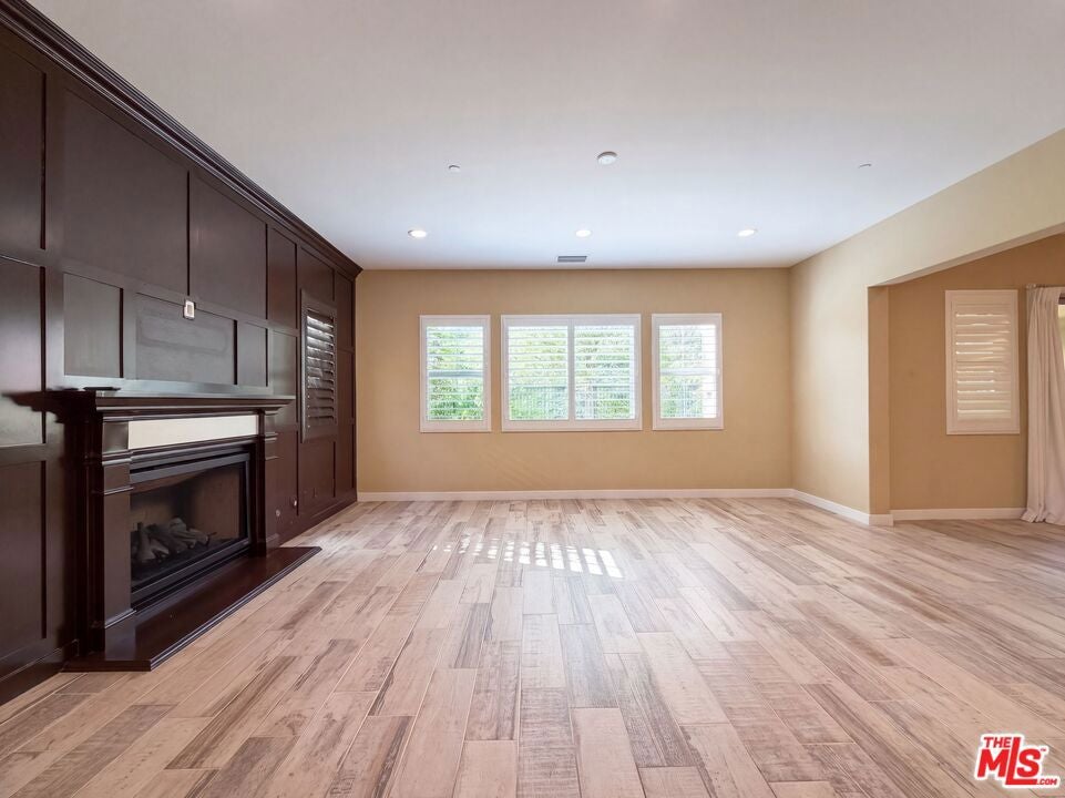 627 E Orange Blossom Way