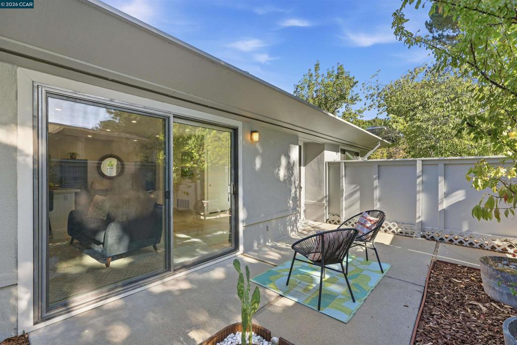 3081 Golden Rain Rd - Entry 24 2
