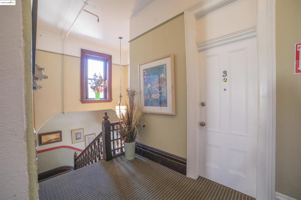 LAKE MERRITT - Residential Income