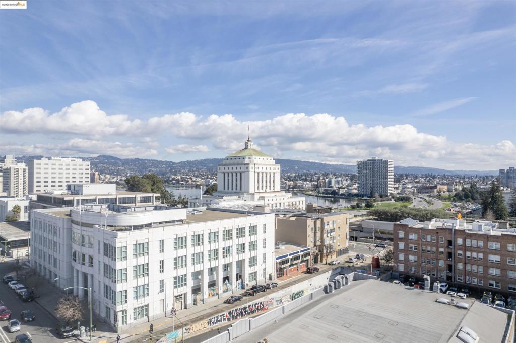 LAKE MERRITT - Residential Income