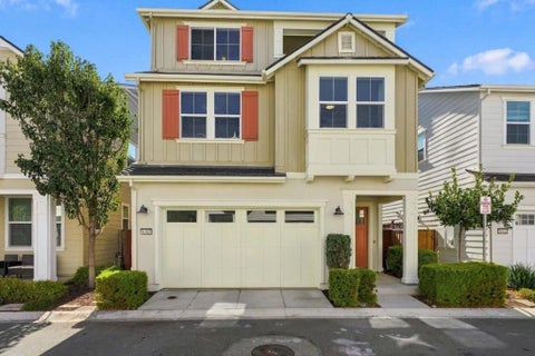 Photo of 8380 Peninsula Way, Newark, CA 94560 (MLS # ML82065242)