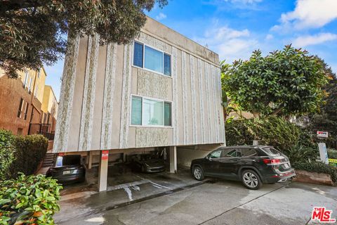 Photo of 11920 Montana Avenue #1, Los Angeles, CA 90049 (MLS # 26654397)