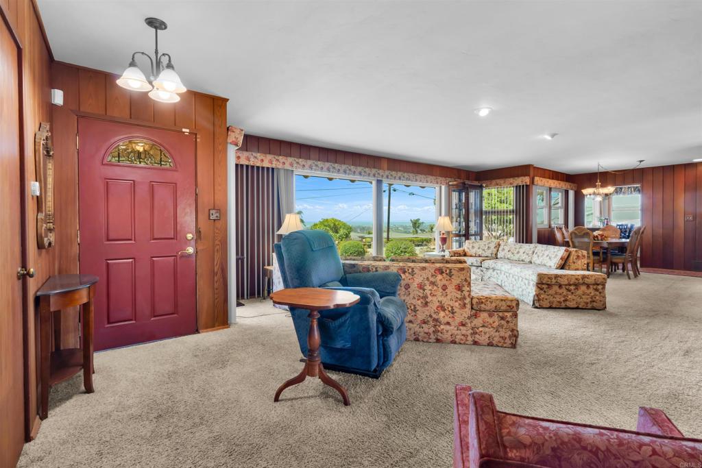 4445 Vista Coronado Drive