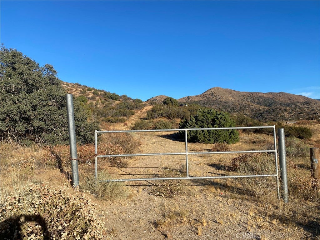 32100 Hughes Canyon