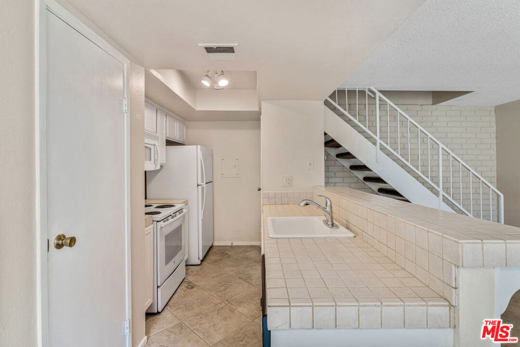 Indian Creek Villas - Residential Lease