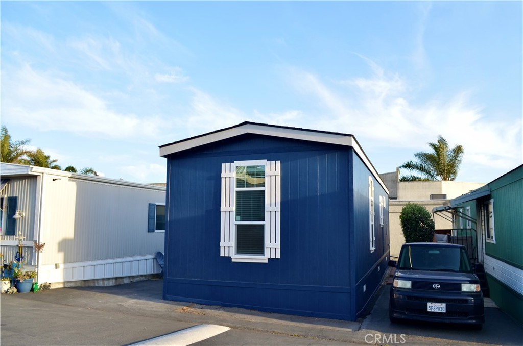 1477 Grand Ave 3