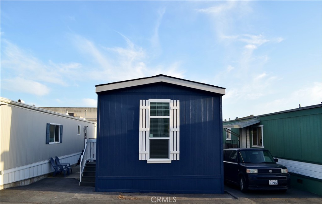 1477 Grand Ave 3