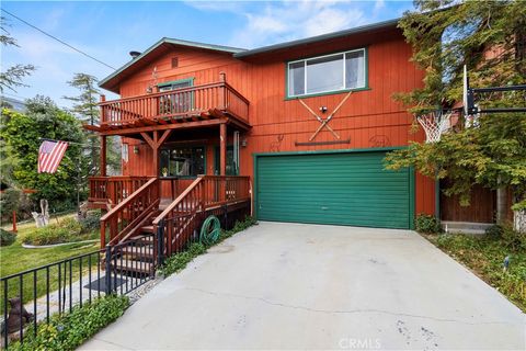 Photo of 921 Piru Way, Frazier Park, CA 93225 (MLS # SR26028859)