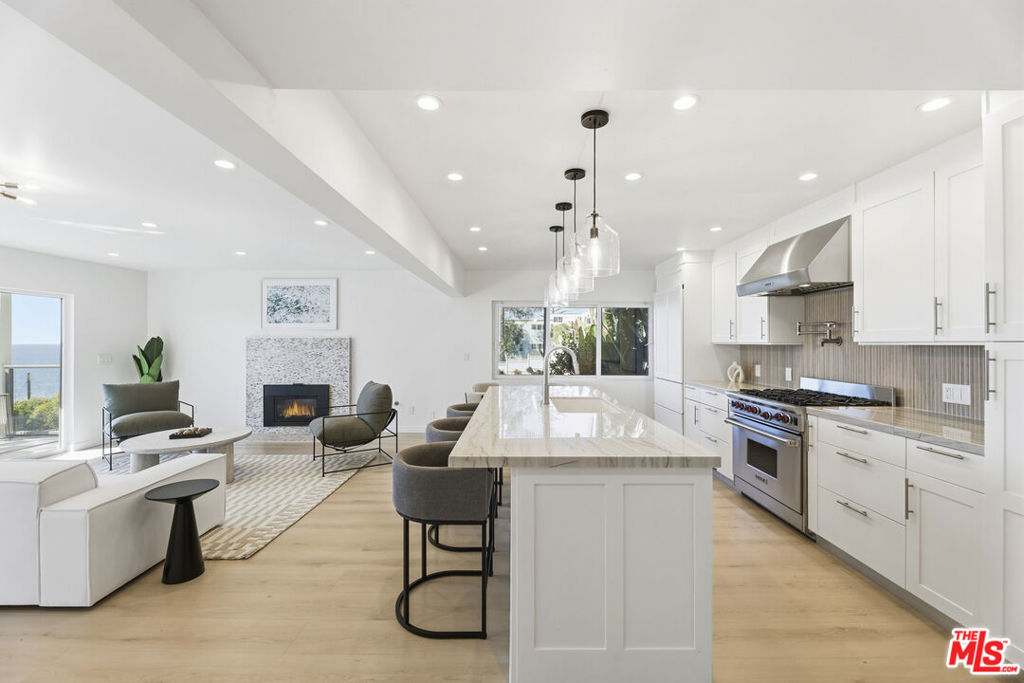 2442 S Coast Highway 3