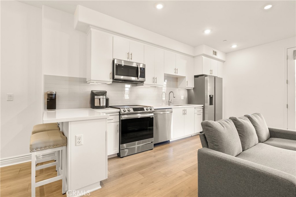 PROPERTIES 915 Madonna Road 102