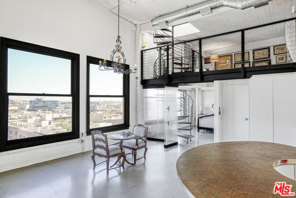 108 W 2nd Street 1006