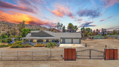 Photo of 23711 California Avenue, Hemet, CA 92545 (MLS # SW26140067)