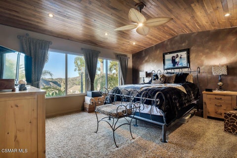 Tiny photo for 1979 Seabreeze Street, Thousand Oaks, CA 91320 (MLS # 226004131)