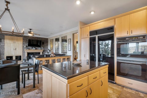 Tiny photo for 1979 Seabreeze Street, Thousand Oaks, CA 91320 (MLS # 226004131)
