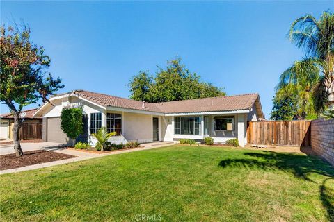 Photo of 24884 Lorna Dr, Moreno Valley, CA 92553 (MLS # OC25240418)