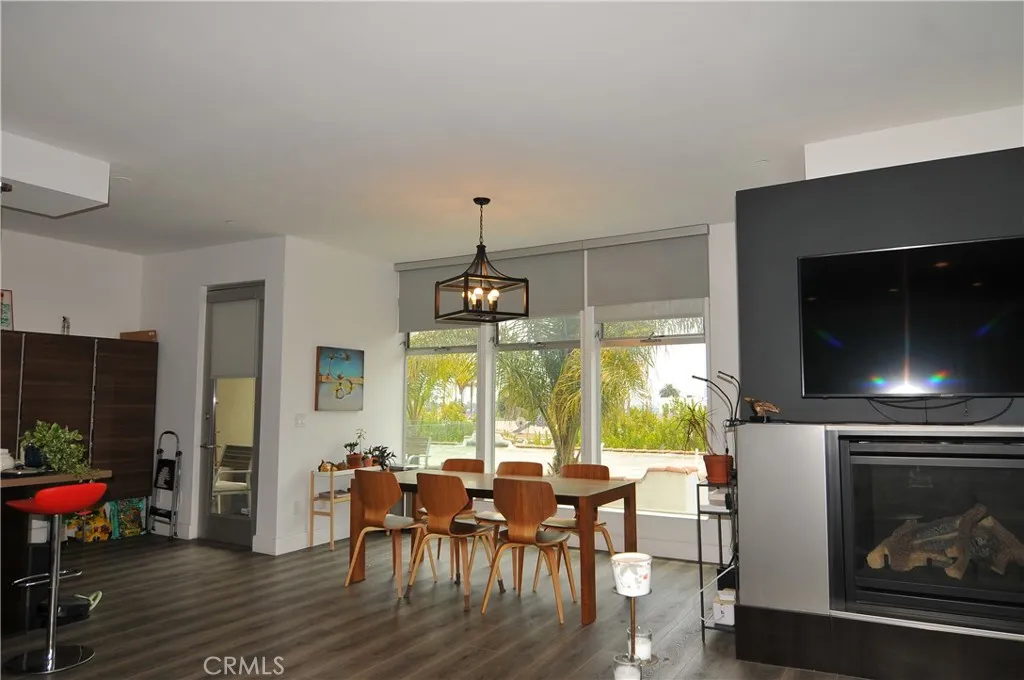 West Hollywood, California 90046, United States, 2 Bedrooms Bedrooms, ,2 BathroomsBathrooms,Residential,Active,153459