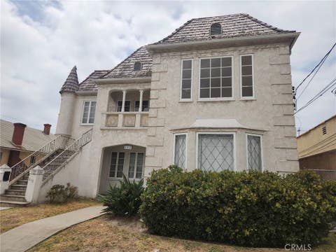 Photo of 637 W 11th St, San Pedro, CA 90731 (MLS # SB26080227)