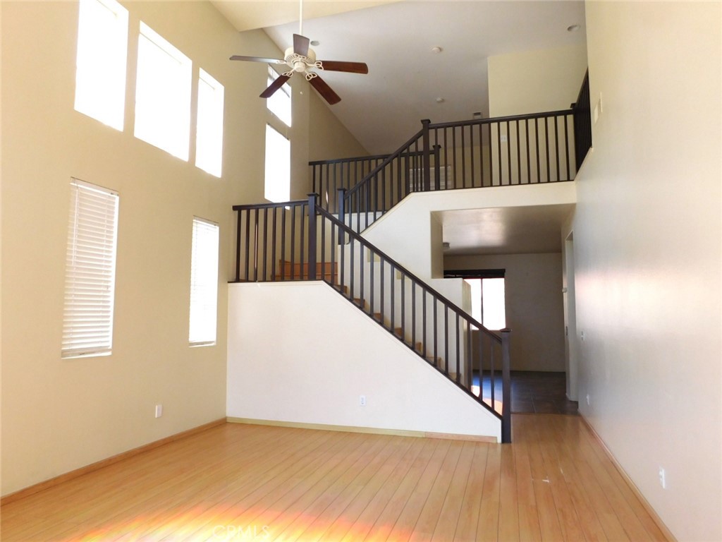 42014 Acacia Way