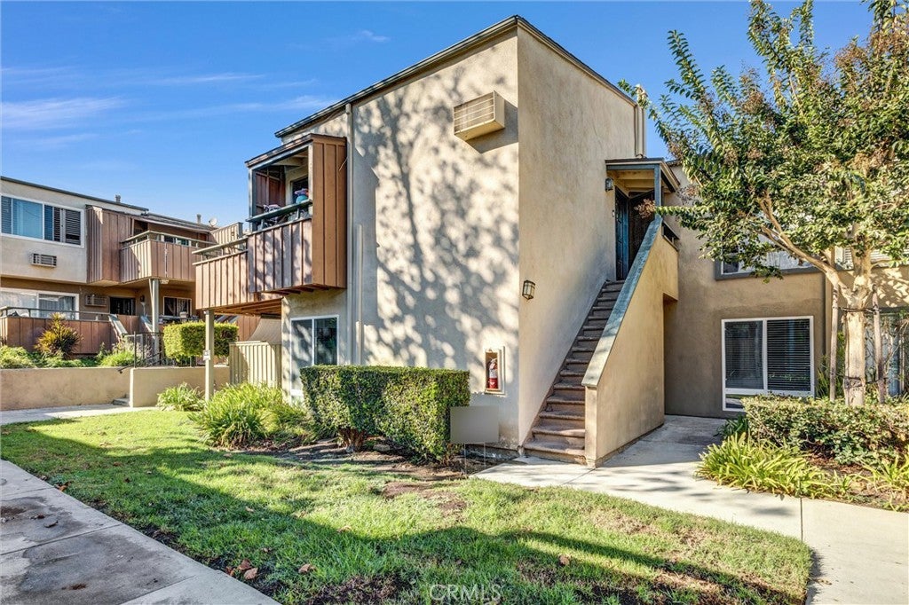1001 W Stevens AVE
