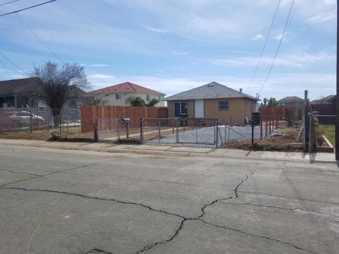 Photo of 7440 38th Avenue, Sacramento, CA 95824 (MLS # ML82059936)