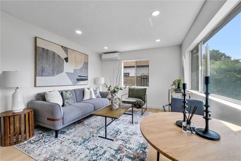 2305 Sesmas Street Duarte CA 91010