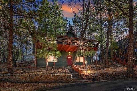Photo of 1000 Jasper Dr, Big Bear Lake, CA 92315 (MLS # IG25270931)