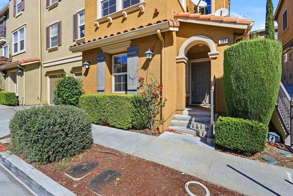 367 Marble Arch Avenue