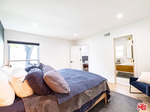 Tiny photo for 1485 Norwich Avenue, Thousand Oaks, CA 91360 (MLS # 26876417)