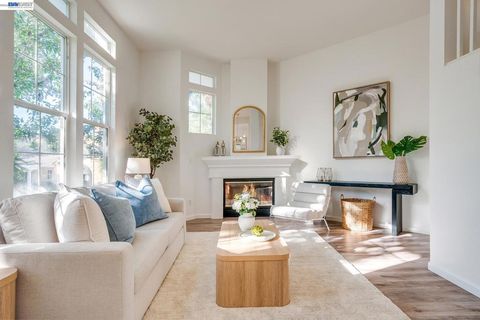 Photo of 3541 Madison Common, Fremont, CA 94538 (MLS # 41140920)