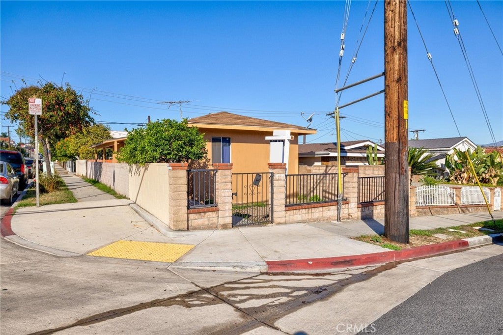1331 N Hazard