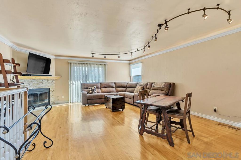 La Mesa - Residential