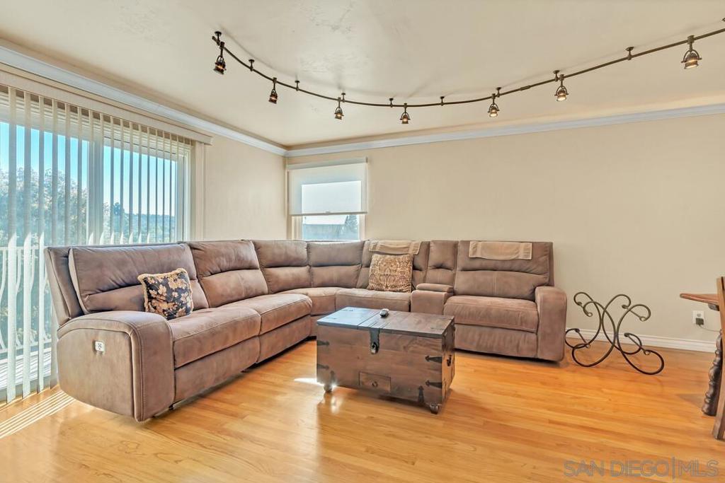 La Mesa - Residential