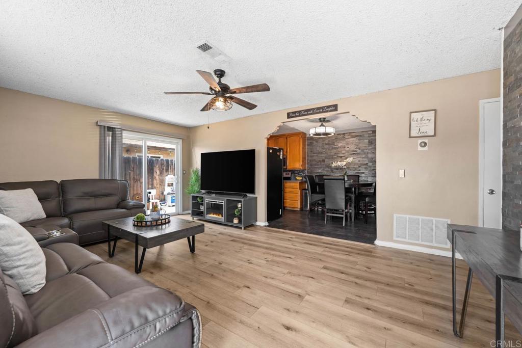 321 Sun Court