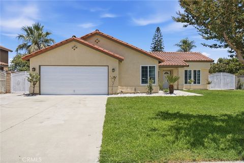 Photo of 1157 S Vine AVE, Bloomington, CA 92316 (MLS # CV26144771)
