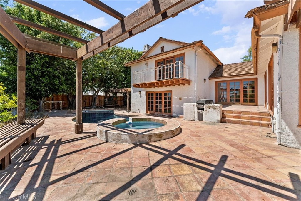 5832 Scotwood Drive