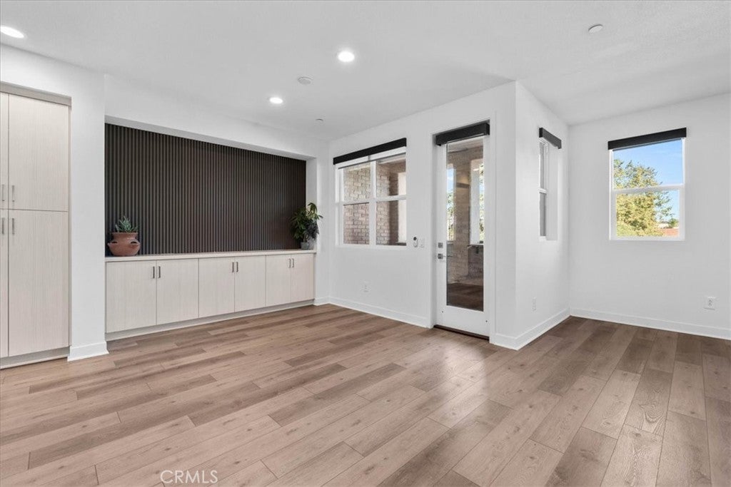 493 Fairlane Way