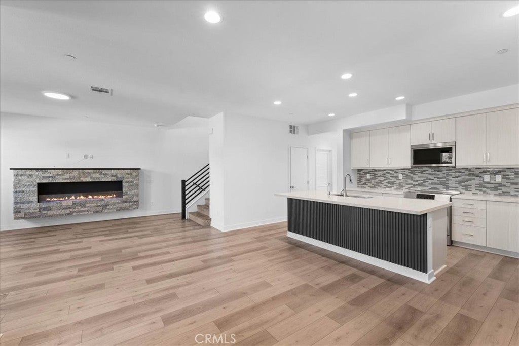 493 Fairlane Way