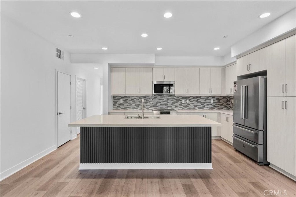 493 Fairlane Way