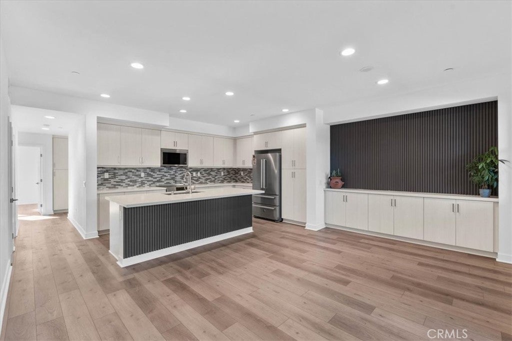 493 Fairlane Way