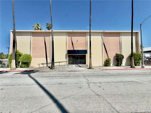 Photo of 887 E 2nd St, Pomona, CA 91766 (MLS # IV26028074)